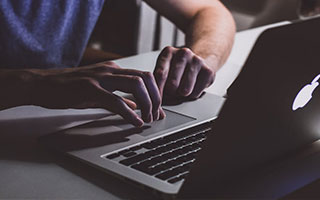 真假难辨！阿尔瓦雷斯巴萨传闻两极反转，1亿豪赌背后藏西甲变局